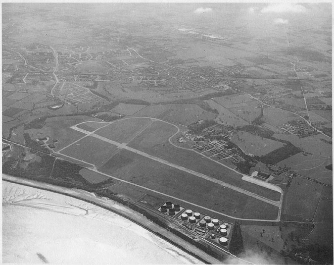 Aerial view of a deserted Hooton Park about 1960